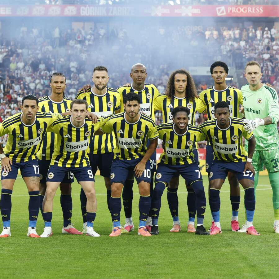 Fenerbahçe'nin konuğu Sturm Graz! İşte İsmail Kartal'ın sahaya süreceği ilk 11