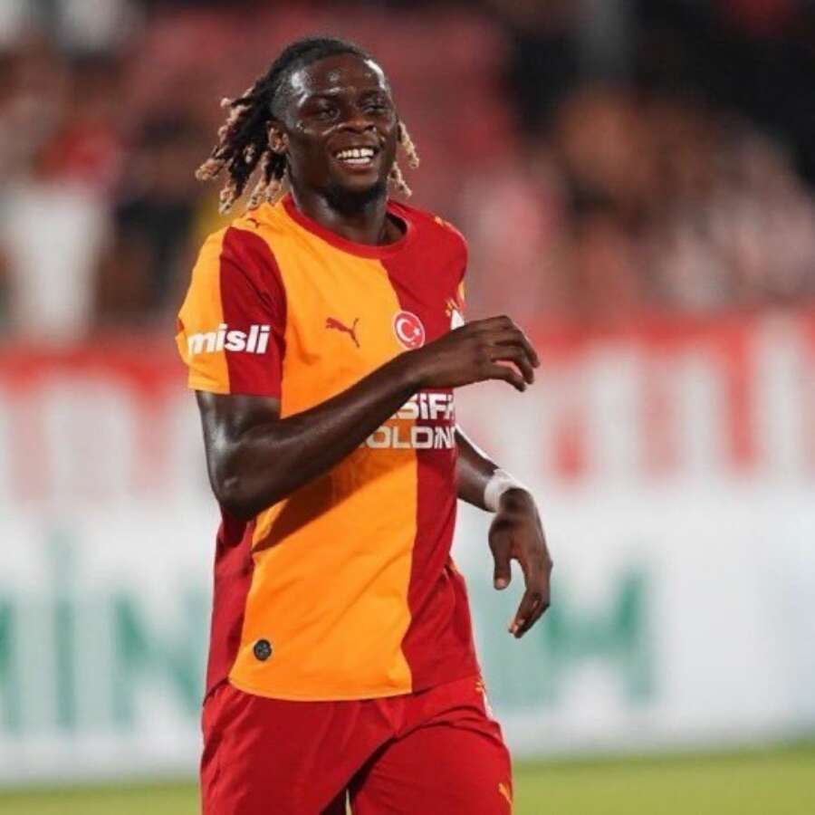 Levent Tüzemen oyuncuyu yerden yere vurdu! "Lesley Ugochukwu'yu kim aldı kardeşim? Bu transferi yapan çıkıp hesap versin! Nhaga bile daha iyi..."