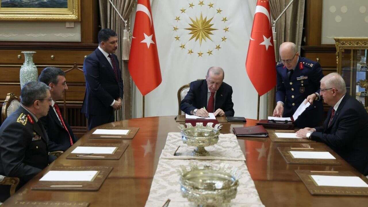 YAŞ kararları açıklandı! Hava Kuvvetlerinde bayrak değişimi