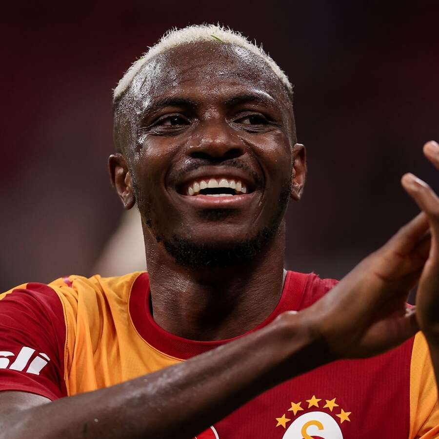 Galatasaray Victor Osimhen için gelen 130 milyon euroluk teklifi anında reddetti