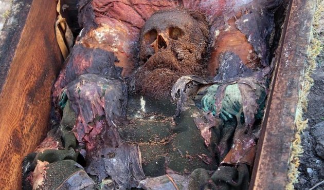 Ardahan'da ortaya çıkan Rus generalin naaşı Polonya'ya gönderiliyor!