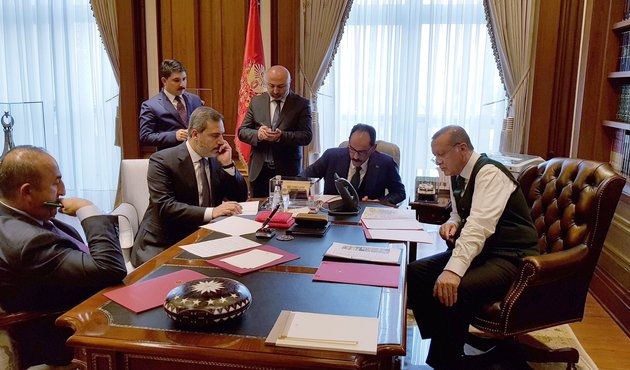ABD, "küçük işlerini" PKK/PYD'li teröristlerle gördü, şimdi Türkiye'yi yine yanında istiyor!