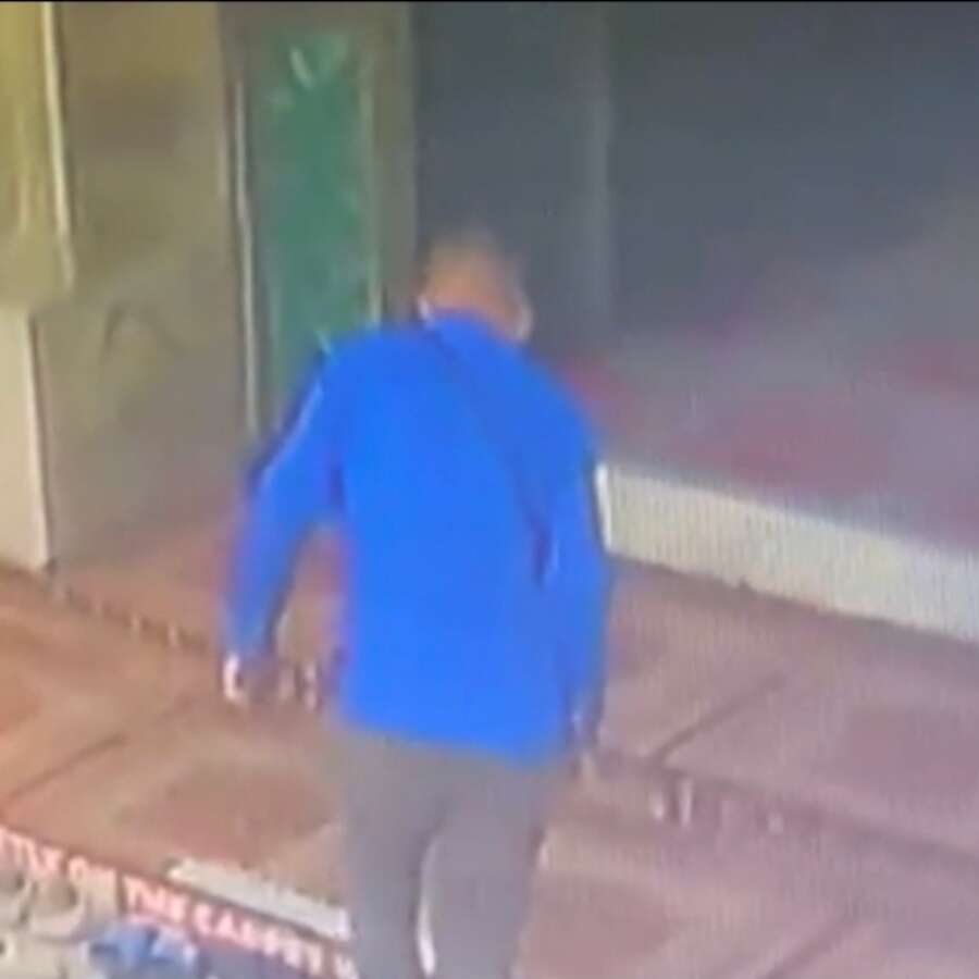 Fatih'te camide akılalmaz hırsızlık! İçinde tam 450 bin lira vardı... Namaz sırasında çalındı!