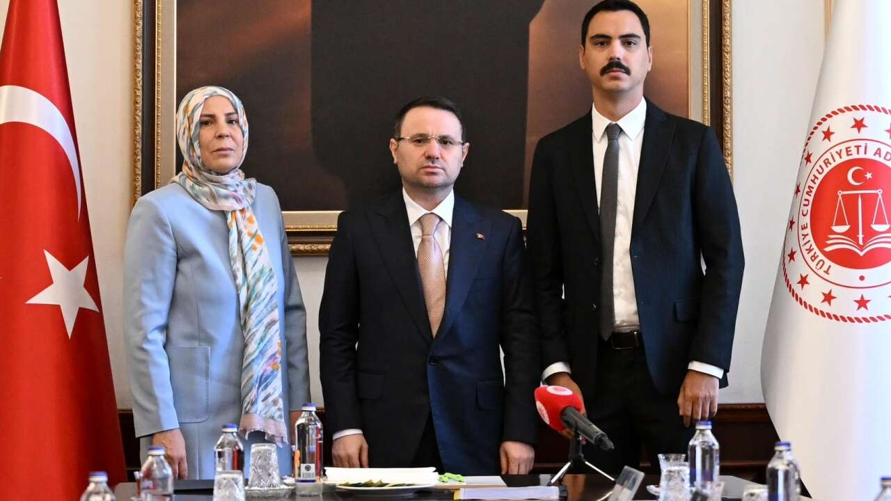 Bakan Akın Gürlek, Yazıcıoğlu ailesini kabul etti! "Bu bir kaza değil örgütsel cinayet"