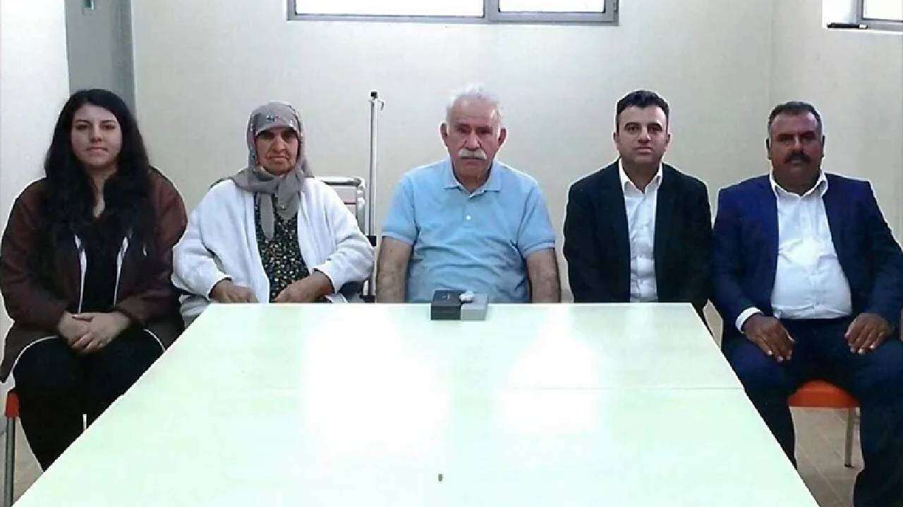 Abdullah Öcalan’ın İmralı’daki aile görüşmesinden ilk kare yayınlandı