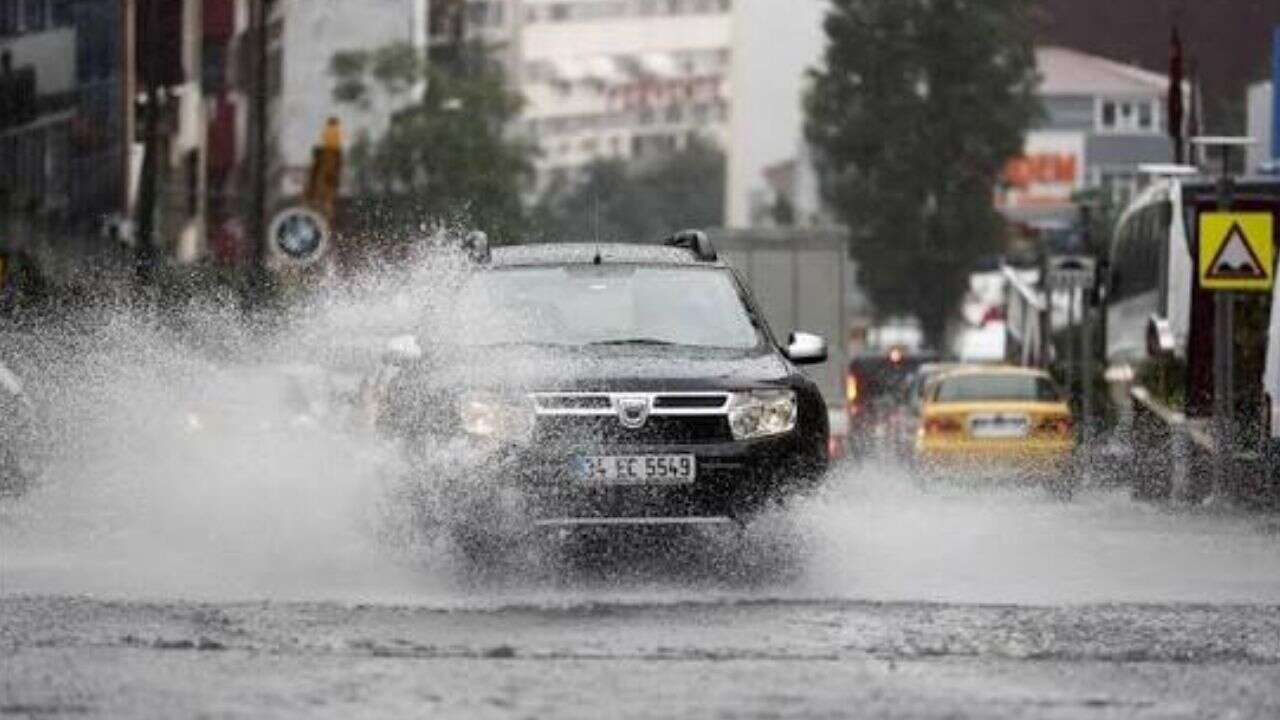 Meteoroloji'den kritik uyarı: 18 ilde sağanak alarmı, sıcaklıklar 40 dereceyi bulacak!