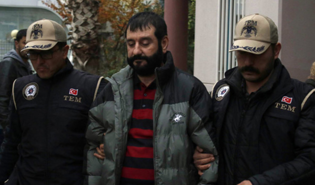 15 aydır firarda olan FETÖ'cü kaymakam yakalandı!