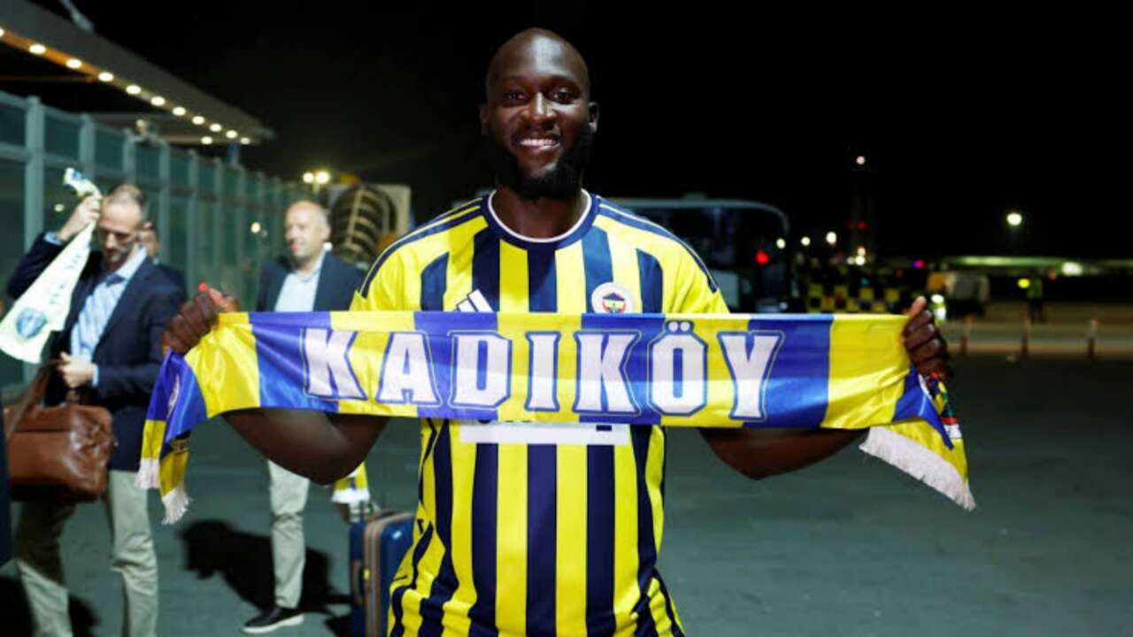Fenerbahçe'nin yeni transferi Lukaku İstanbul'da