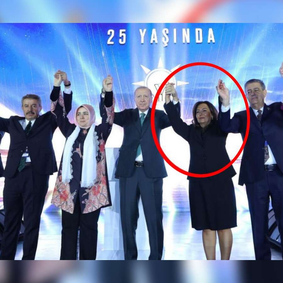Rozetini Cumhurbaşkanı Erdoğan taktı! AK Parti’nin ilk Süryani Belediye Başkanı Türkan Kayır oldu