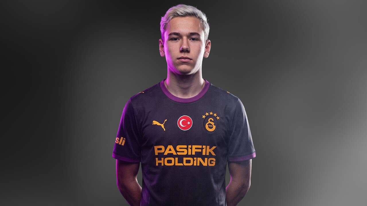 Galatasaray Aleksey Batrakov transferini resmen açıkladı