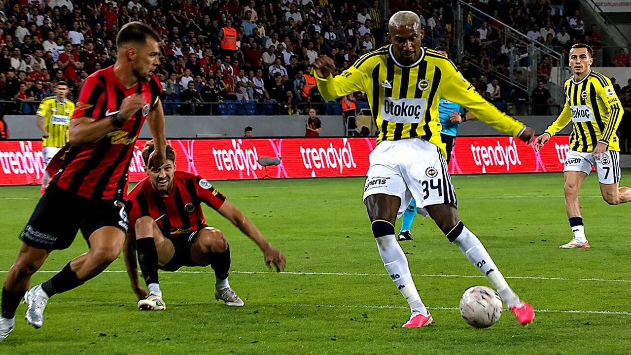 MHK'dan açıklama geldi! Talisca'nın penaltı pozisyonunda VAR neden devreye girmedi?