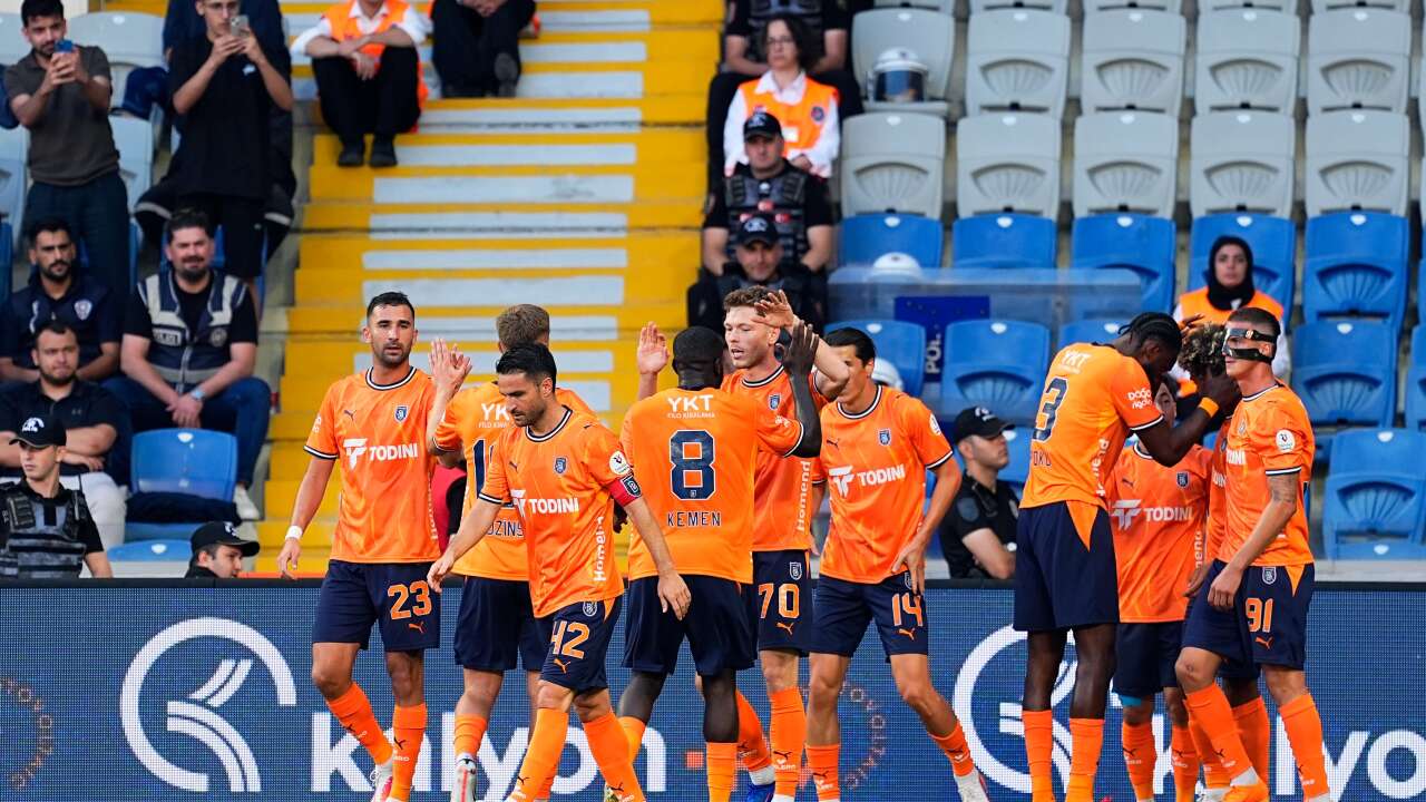 Başakşehir'den sezona muhteşem başlangıç