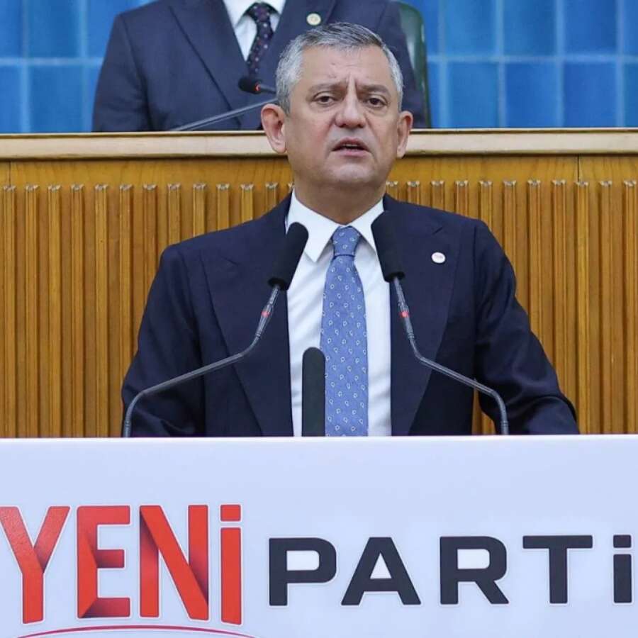 Özgür Özel gözünü CHP üyelerine dikti! Hedef: 4'te 3'ünü istifa ettirmek...