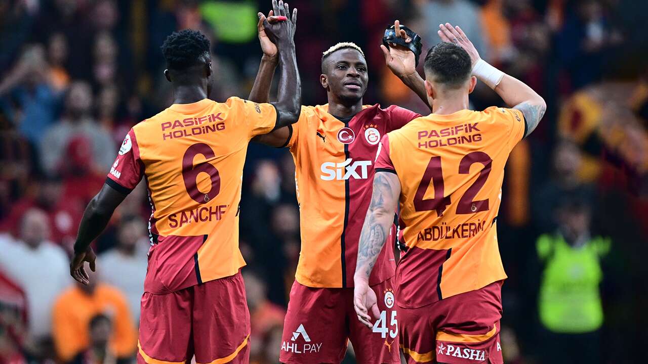 Galatasaray'da Davinson Sanchez takımdan ayrılmak istiyor