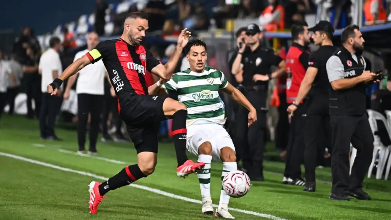 Bursaspor ilk mağlubiyetini Fatih Karagümrük deplasmanında aldı