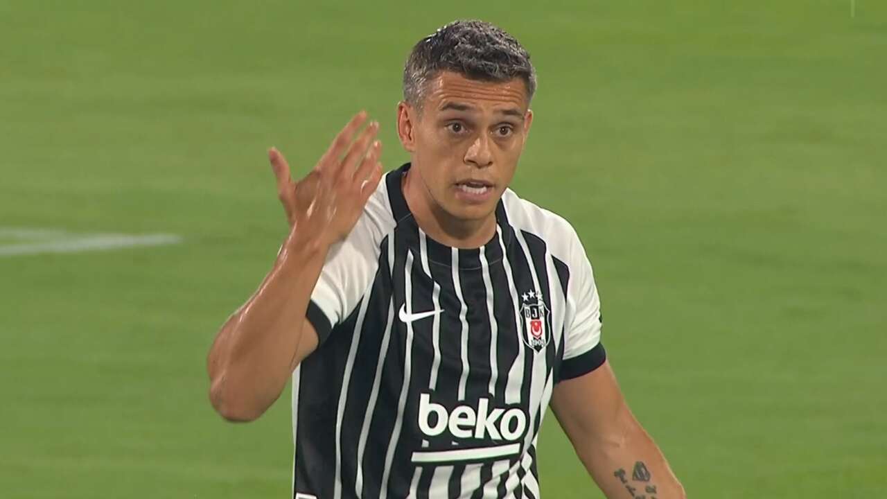Trossard'dan isyan: Rakip bana tokat attı, VAR nerede?