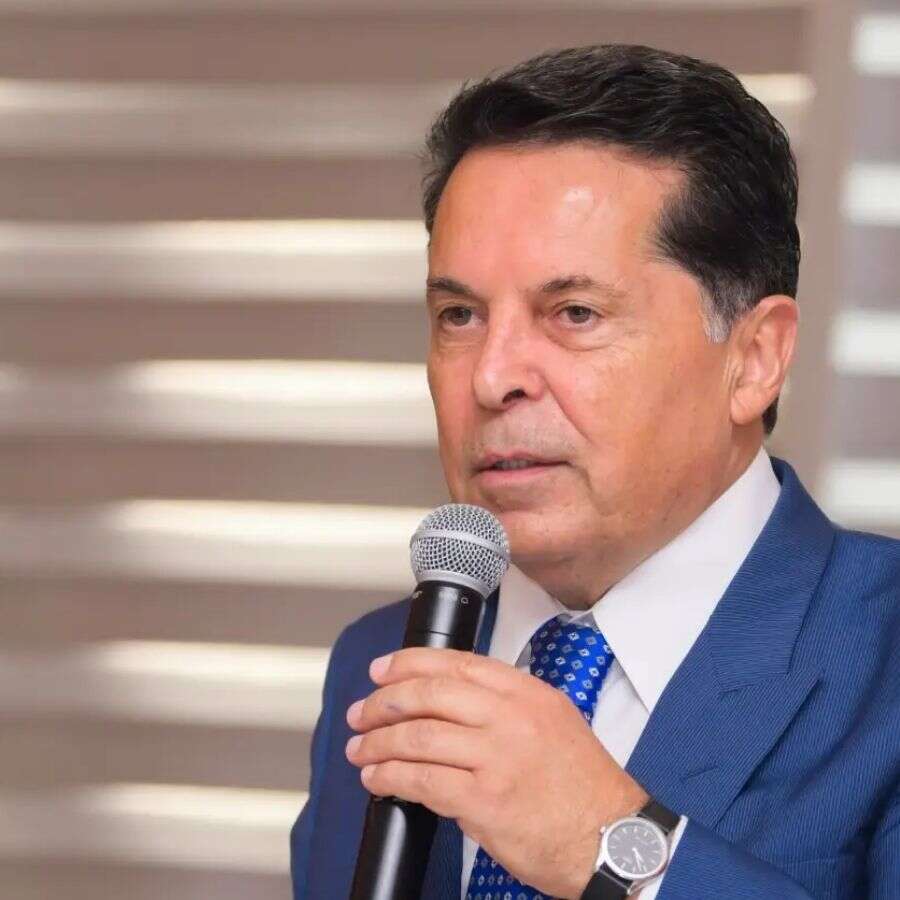 Ahmet Özer'e hapis cezası ve memuriyet yasağı geldi