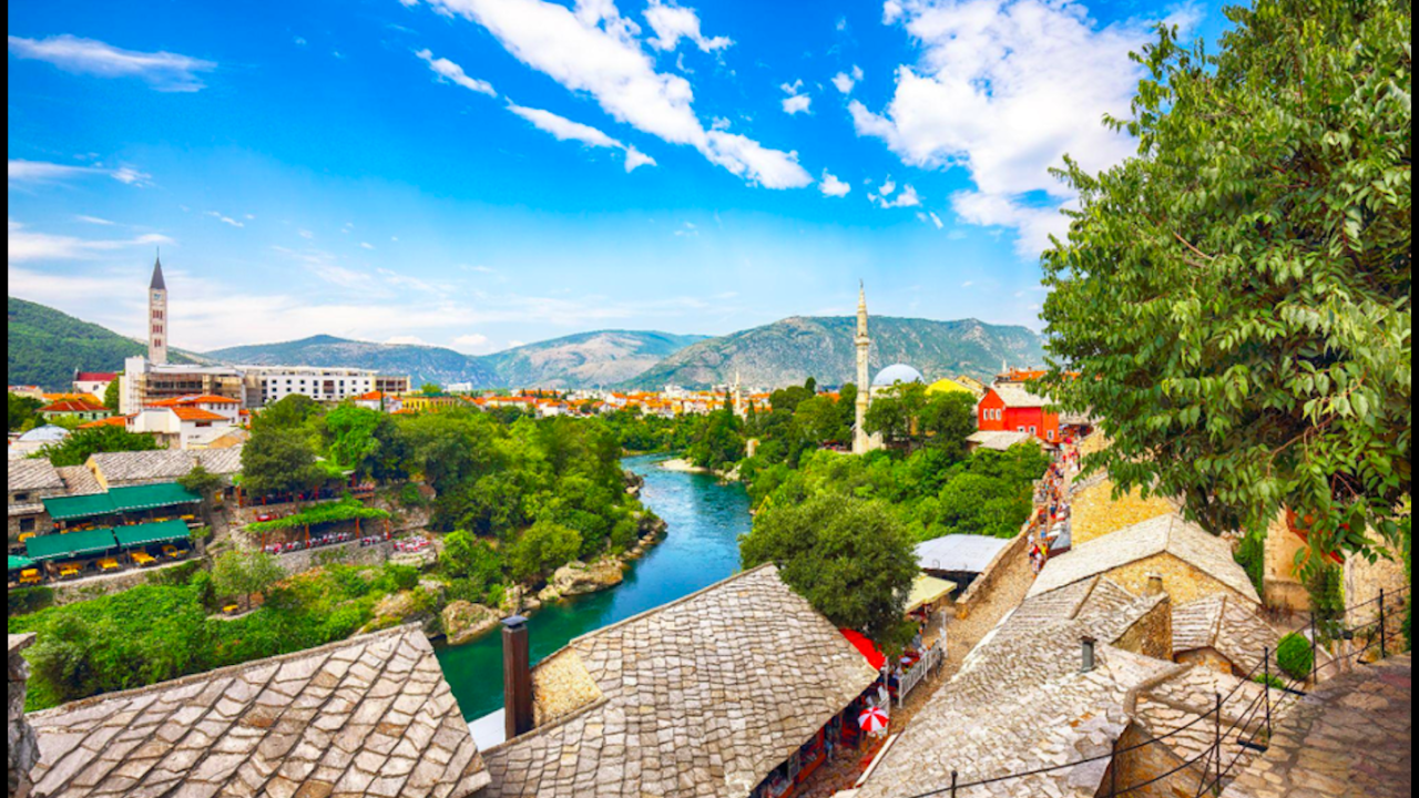Vizesiz Yurt Dışı Turlarında Hangi Ülkeler Öne Çıkıyor?