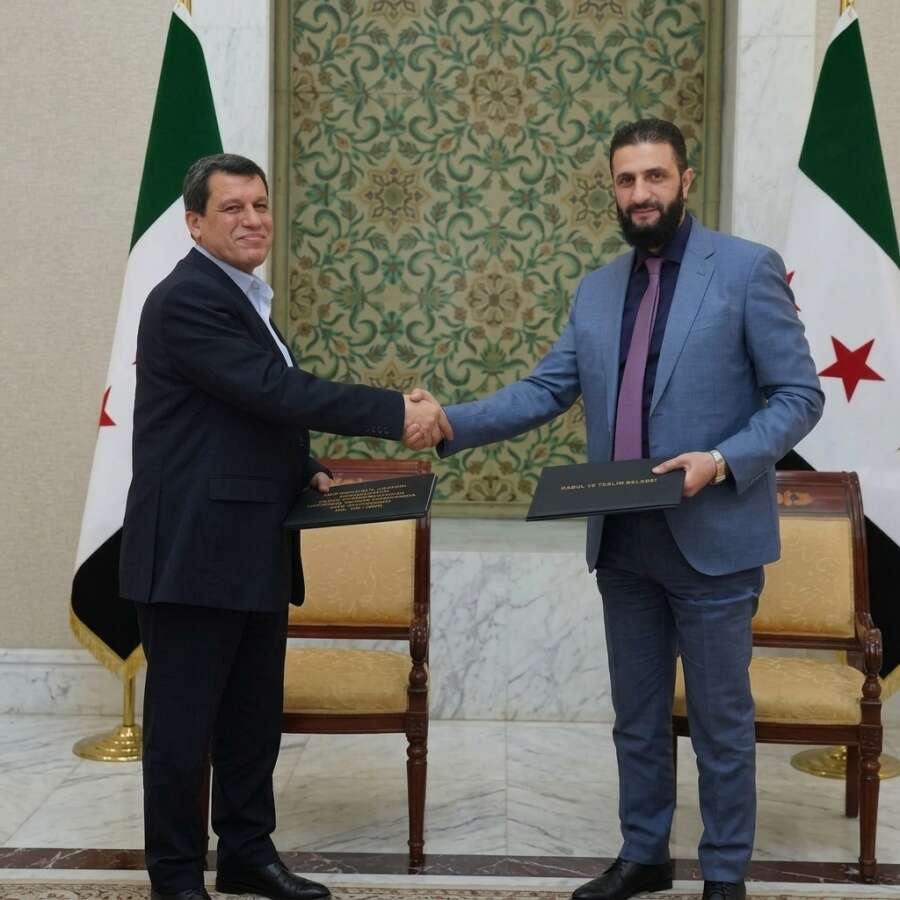 Suriye'de yeni dönemde dikkat çeken atama! Şara resmen imzaladı: Mazlum Abdi'nin görevi belli oldu!