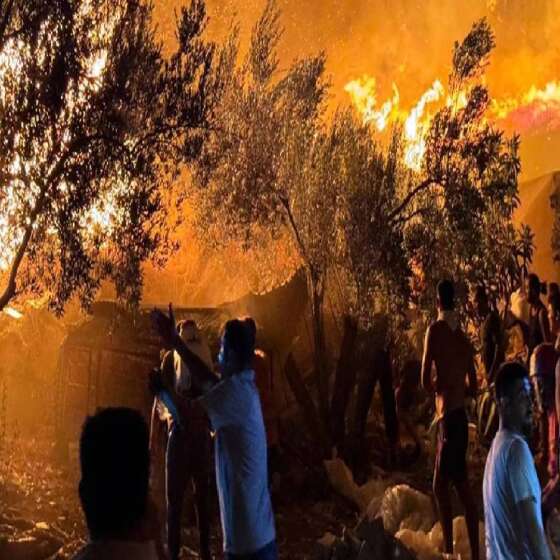 Dünyaca ünlü tatil beldemiz alev alev: Yangın hızla ilerliyor! Görüntüler vahim