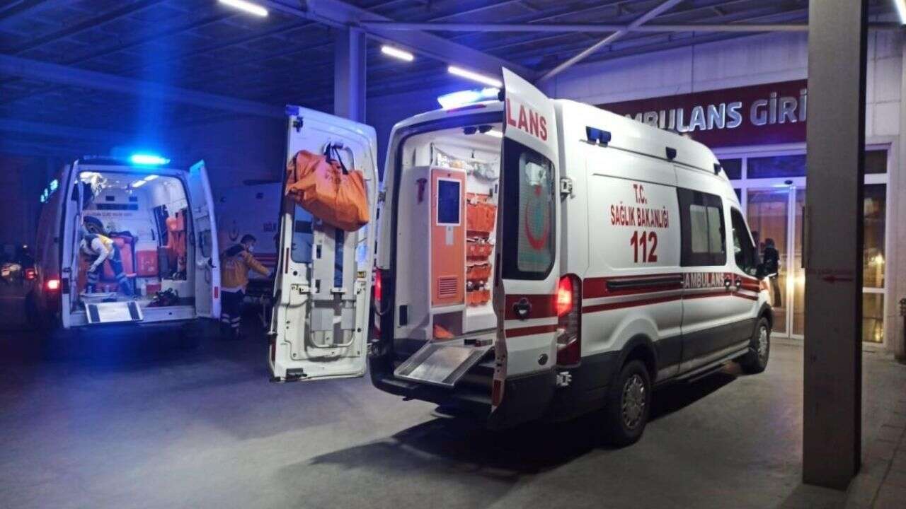 Bursa'da 100'den fazla kişi düğünde yemekten zehirlendi