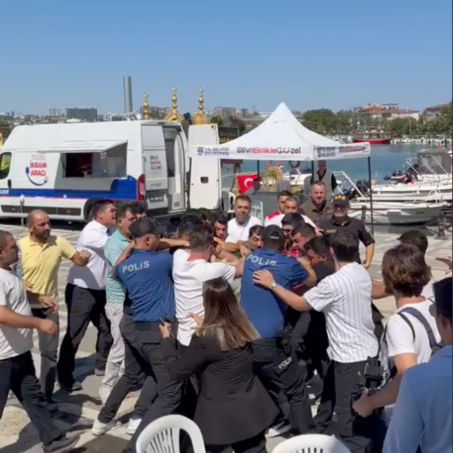 24 TV kameramanı Fatih Coşkun’a çirkin saldırı: Gemi kazasını takip ederken darbedildi!
