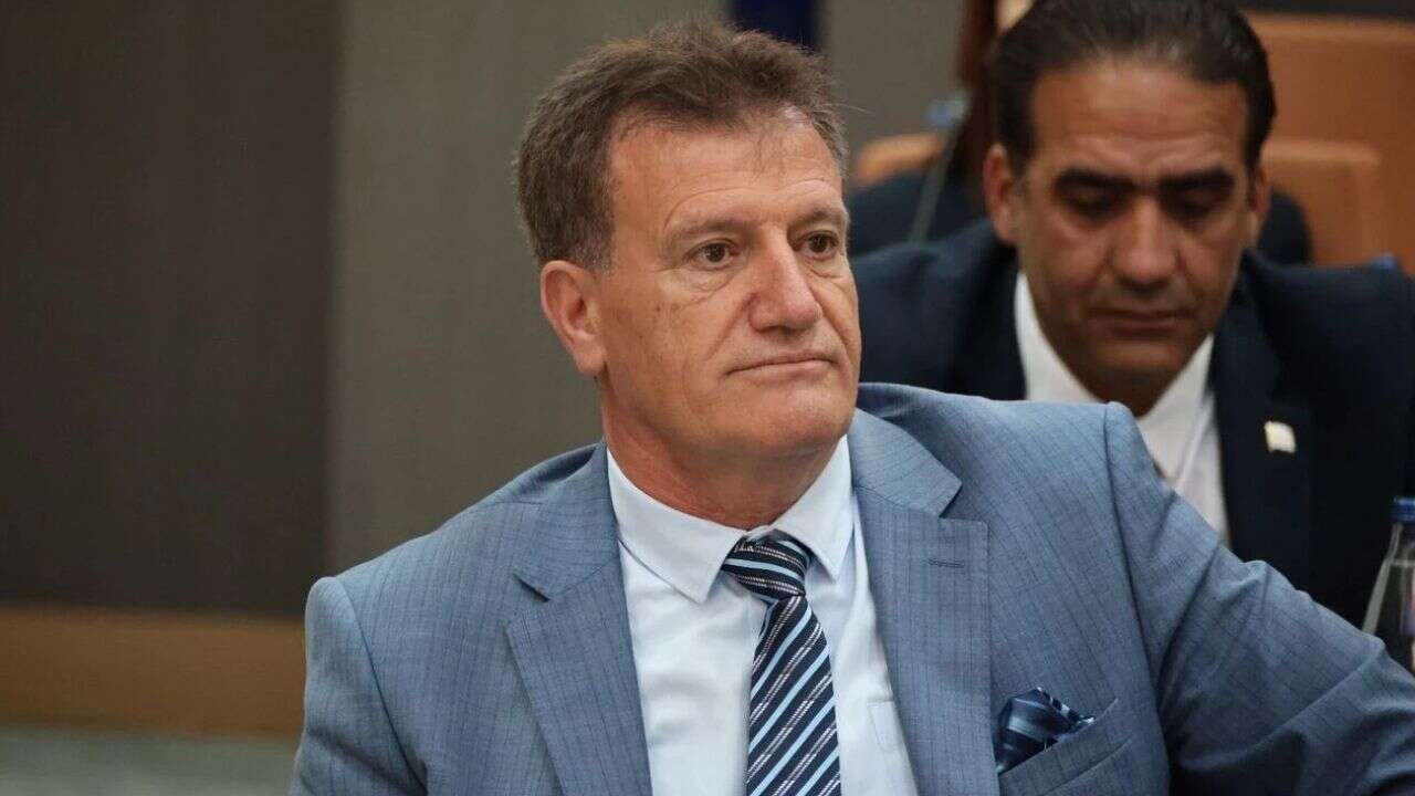Erhan Arıklı kimdir, kaç yaşında, nereli?