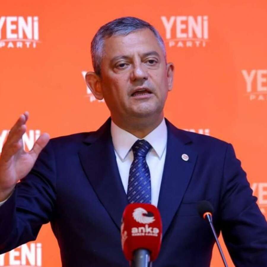 CHP'li İstanbul Belediyeleri Yeni Parti'ye geçecek mi? Özgür Özel'e kötü haber: Kulisleri sallayan bomba iddia...