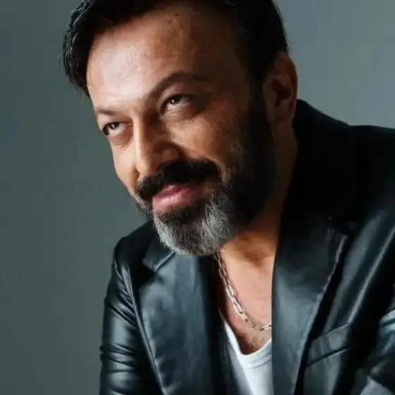 Seksenler'in Ergun Plak'ı Teşkilat'ın Yadigar'ı Serhat Mustafa Kılıç evinde ölü bulundu! Başına ne geldi?