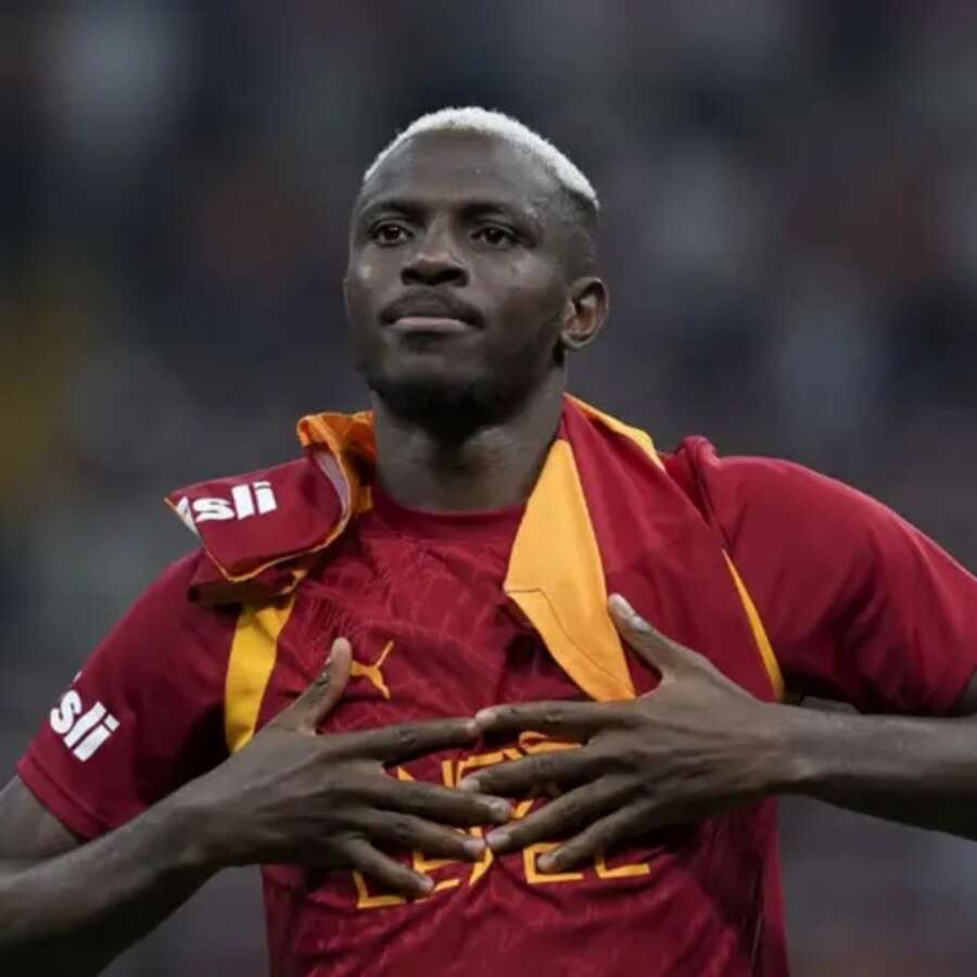 Galatasaray'a Sporting maçı öncesi Victor Osimhen'den kötü haber: Şampiyonlar Ligi'nde forma giyemeyecek!