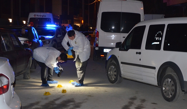 Ataşehir'de gaspçılar polisle çatıştı...