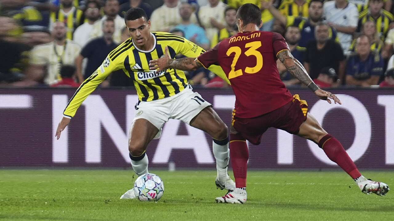 Fenerbahçe sahasında Roma ile berabere kaldı