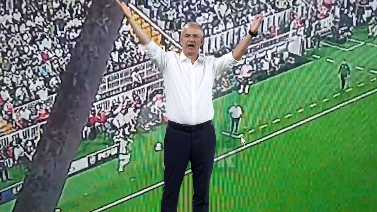 İsmail Kartal'a su şişesinin atıldığı o an - Tıkla izle