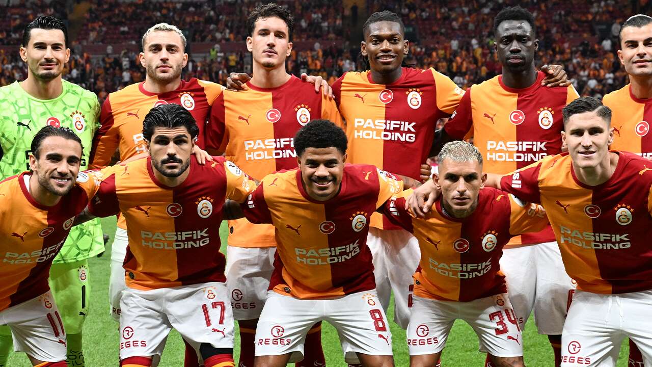 Galatasaray'ın yeni transferine aldatma tepkisi: Ders mi veriyorlar içeride?