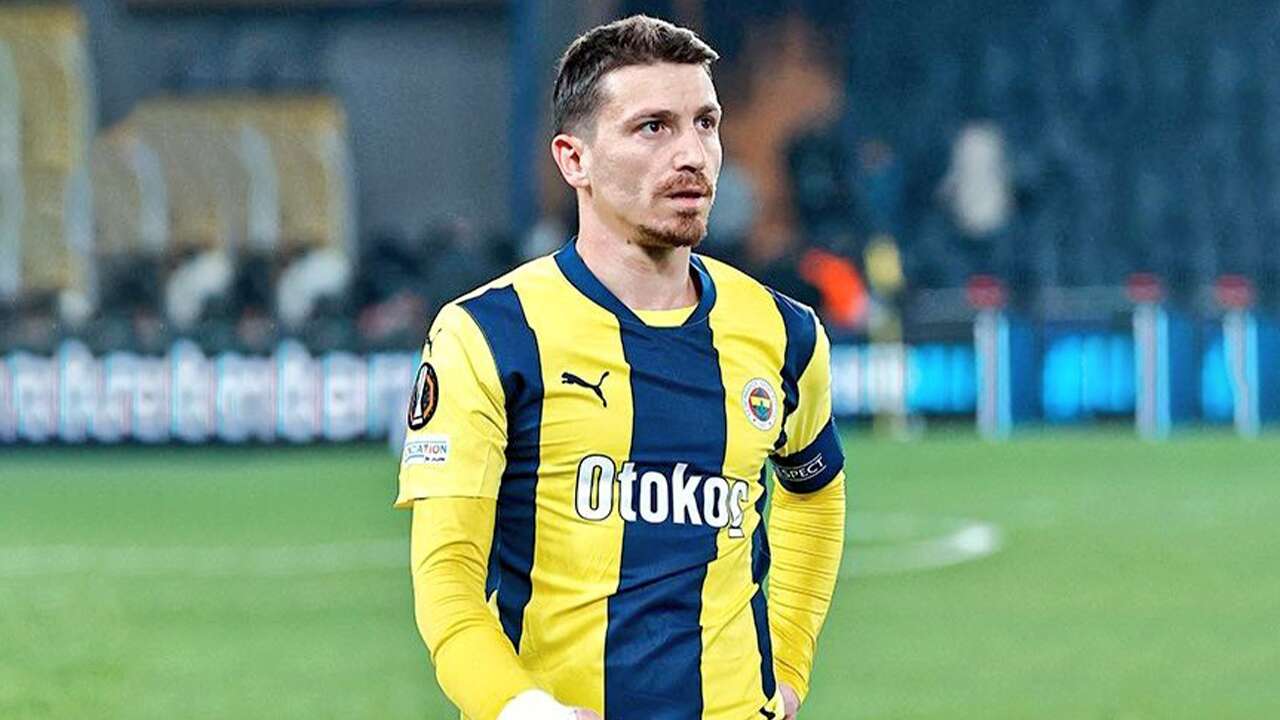 Eski Fenerbahçeli futbolcu: "Mert Hakan komutansa ben de Atatürk'üm lan"