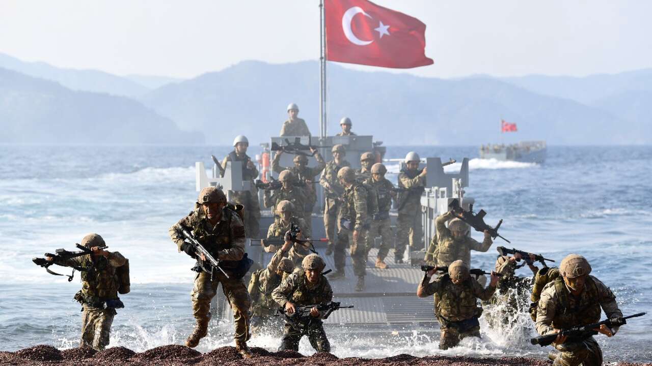 TSK'nın hamlesi Yunanistan'ı ürküttü! "Türkiye, en seçkin birliklerini oraya nakletti"