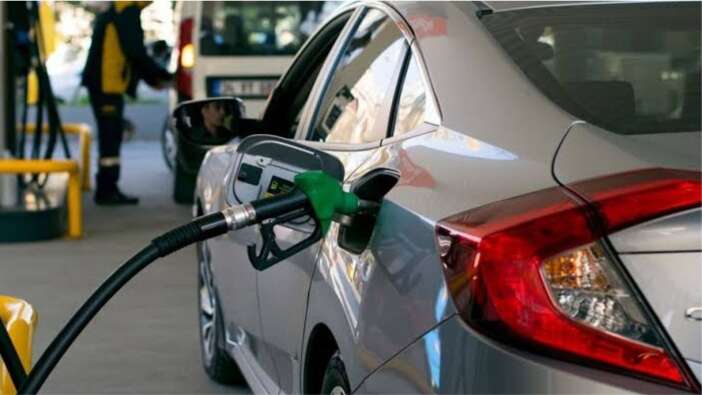 Akaryakıt fiyatlarında üst üste 3. zam: Motorine 4,62 TL zam yapıldı