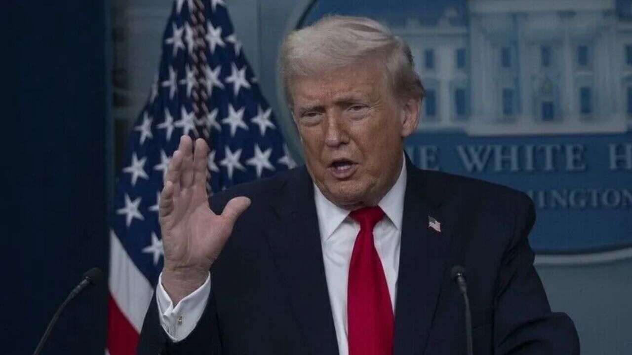Trump’tan üç medya kuruluşuna Beyaz Saray yasağı