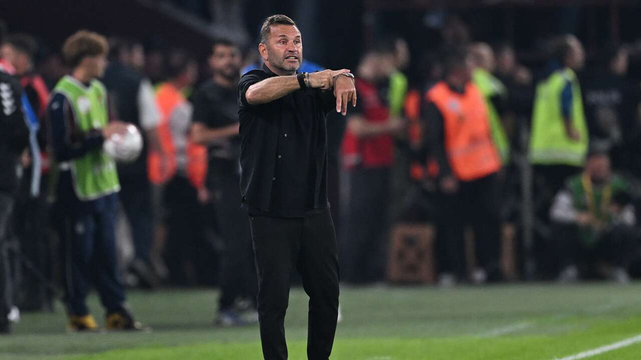 Okan Buruk ve Ugochukwu derbide kırmızı kart gördü