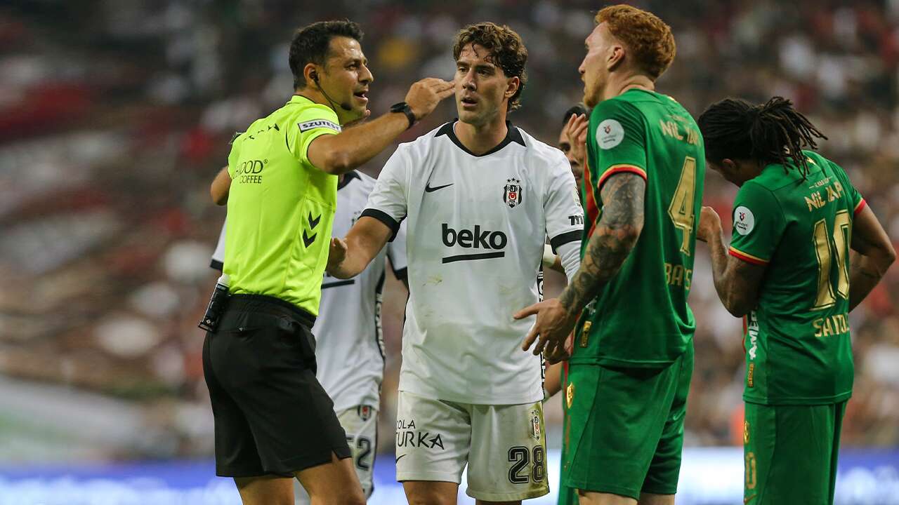 Amedspor-Beşiktaş maçında küfür iddiası: "O küfürü hak etmişsin! Adam değilsin"