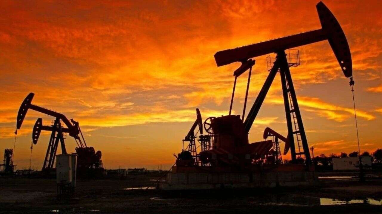 ABD-İran hattında diplomasi beklentileri Brent petrolü 100 doların altına çekti! Akaryakıt fiyatlarında indirim kapıda mı?