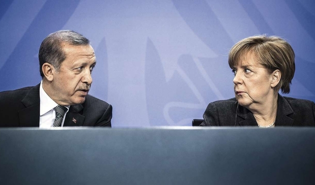 Cumhurbaşkanı Erdoğan, Merkel ile görüş alışverişinde bulundu...