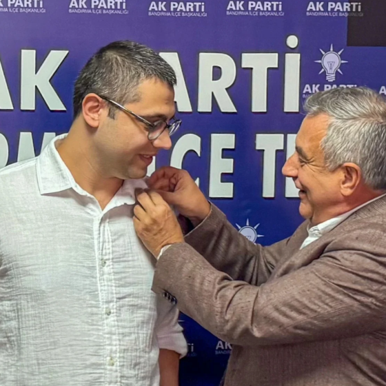 Özgür Özel AK Parti'ye katıldı!