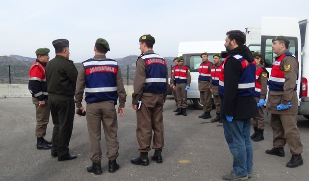 Jandarma PKK'ya göz açtırmıyor...