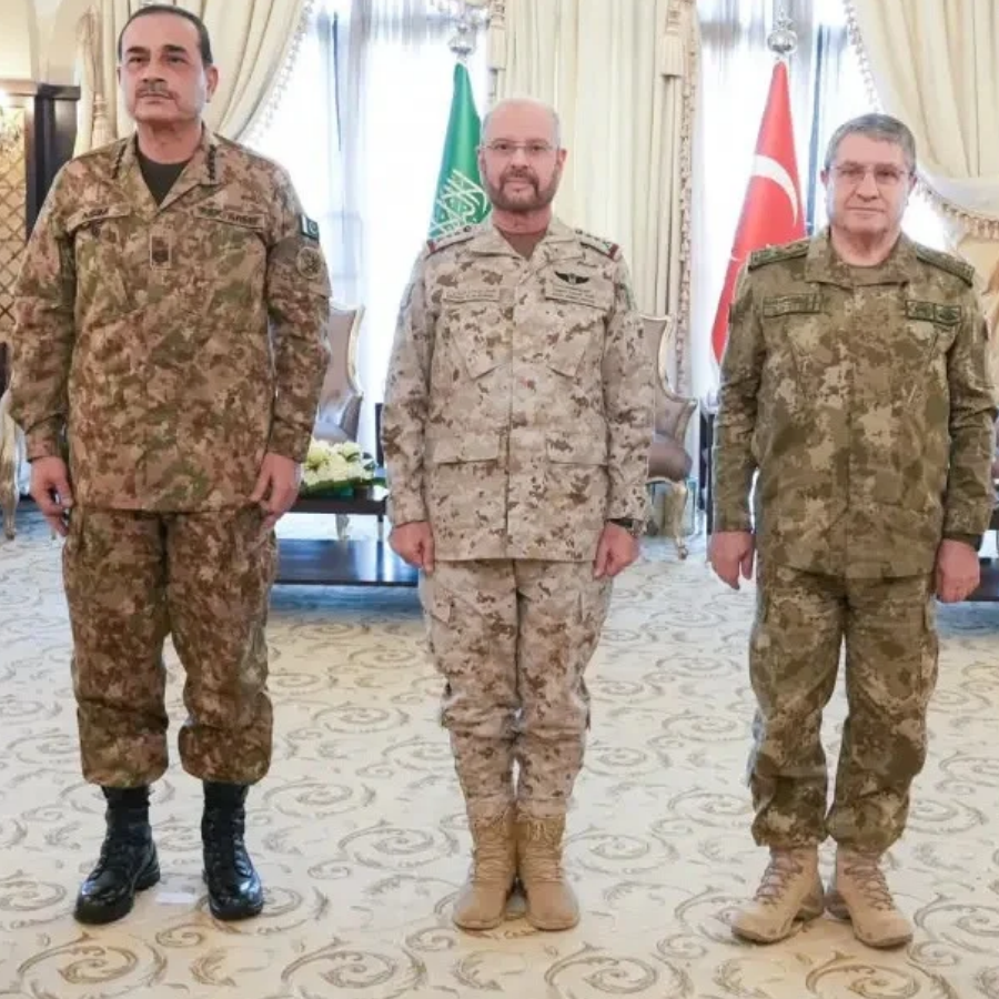 Husiler saldırdı: Suudi Arabistan, Türkiye ile Pakistan'a acil çağrı yaptı!