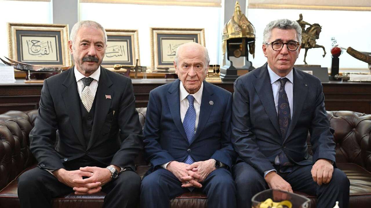 20 yıllık husumet MHP'de sona erdi: Bahçeli, Saral ve Şahin ailelerini barıştırdı