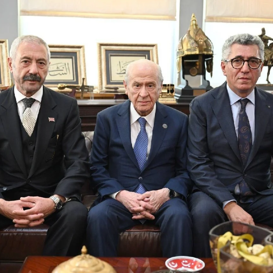 20 yıllık husumet MHP'de sona erdi: Bahçeli, Saral ve Şahin ailelerini barıştırdı