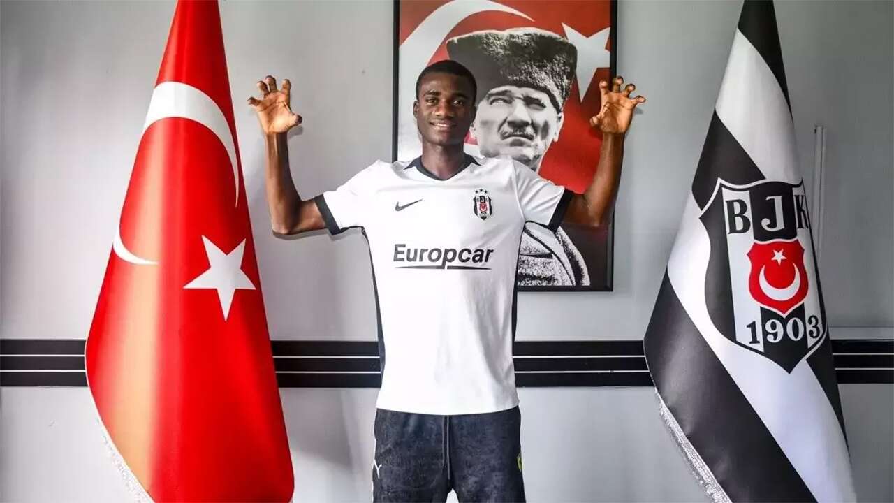 Beşiktaş genç Outtara'yı kadrosuna kattı