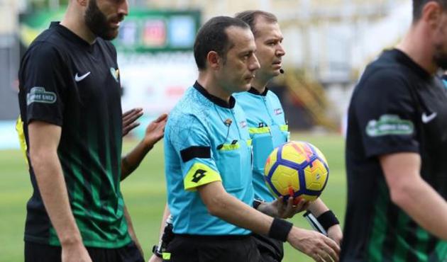Cüneyt Çakır'dan skandal karar! Yeni Malatyaspor'u yaktı...