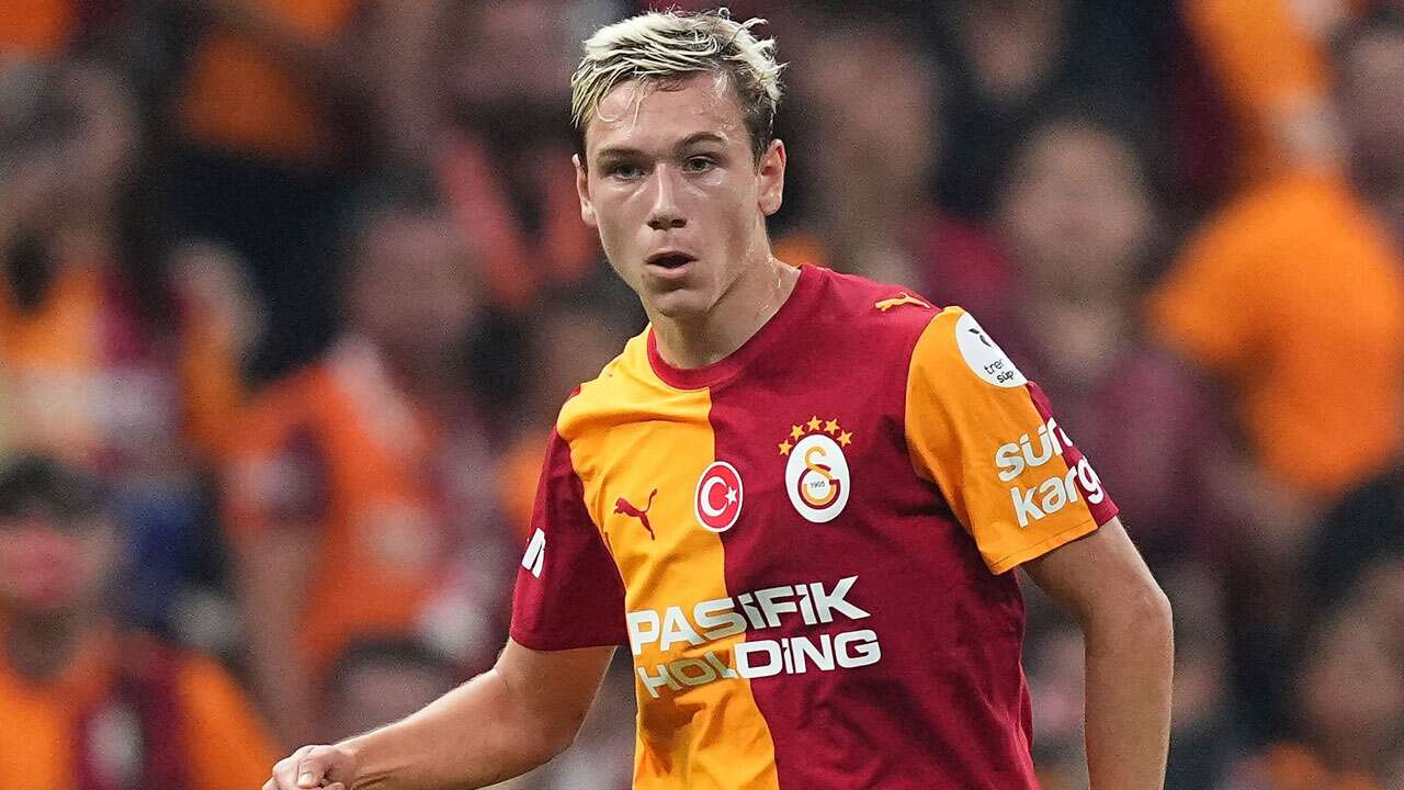 Okan Buruk Batrakov'u görünce çok sevindi! Hem fizik olarak hazır hem mental olarak